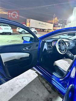 کرایسلەر 200